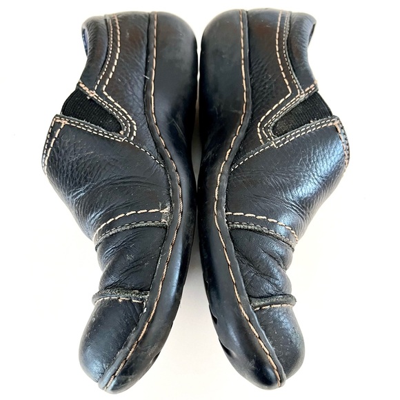 ❗️Sold❗️Clarks Slide On Leather Buckle Shoes - Picture 4 of 9